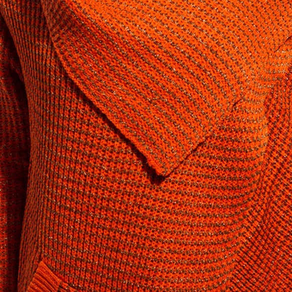 Metallic Sweater!! - Picture 2 of 8